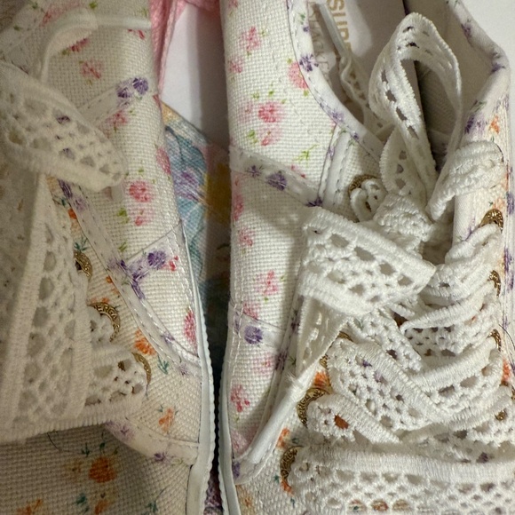 Superga x LoveShackFancy White Floral Low Top Sneakers - Picture 3 of 4
